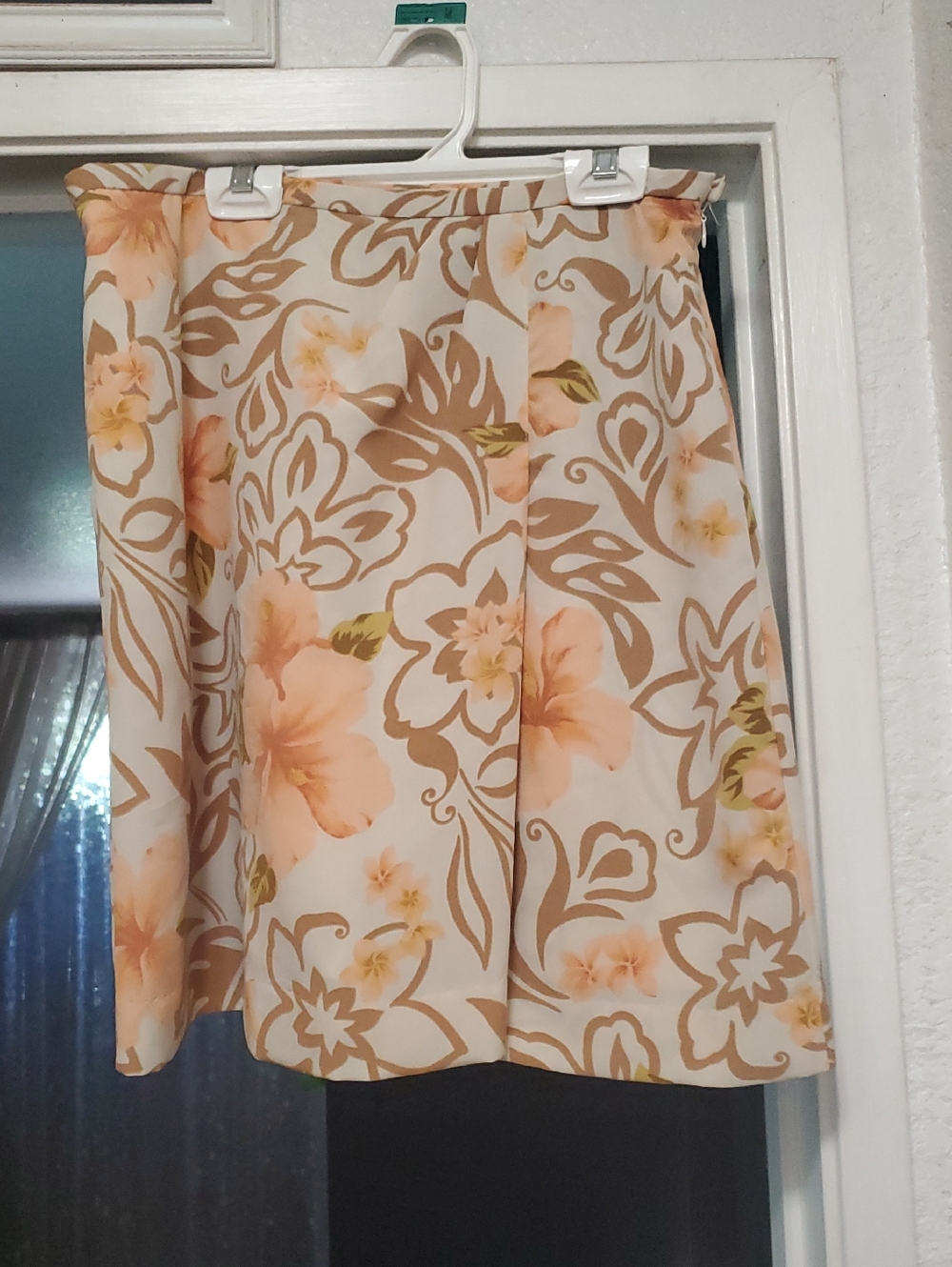Tail Peach Floral A-Line Skort with Cream Background